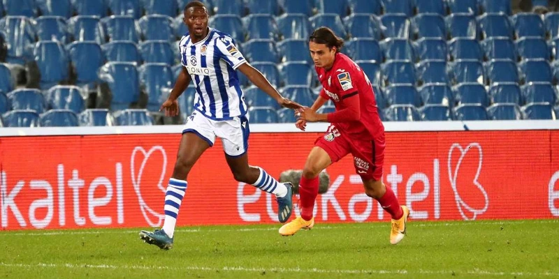 Thế trận dè dặt dự sẽ không có bàn thắng trong H1